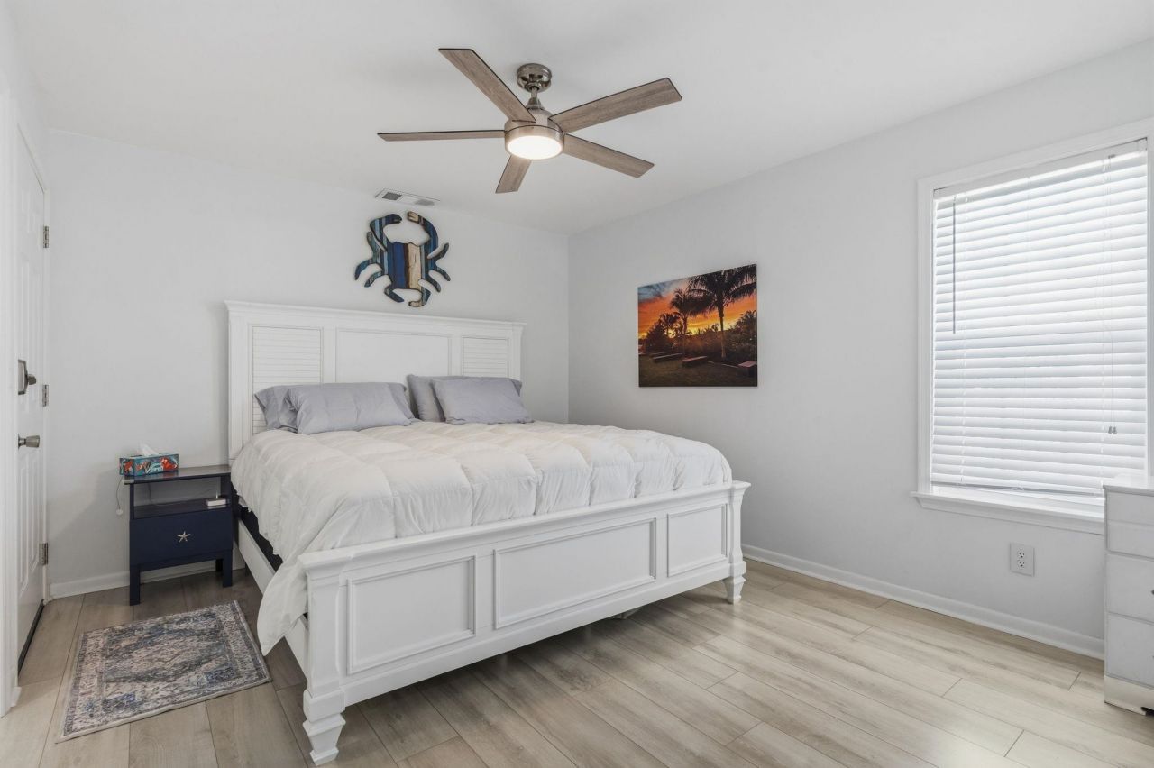 437 Bay Dr. Photo 19