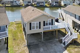 437 Bay Dr. photo 4
