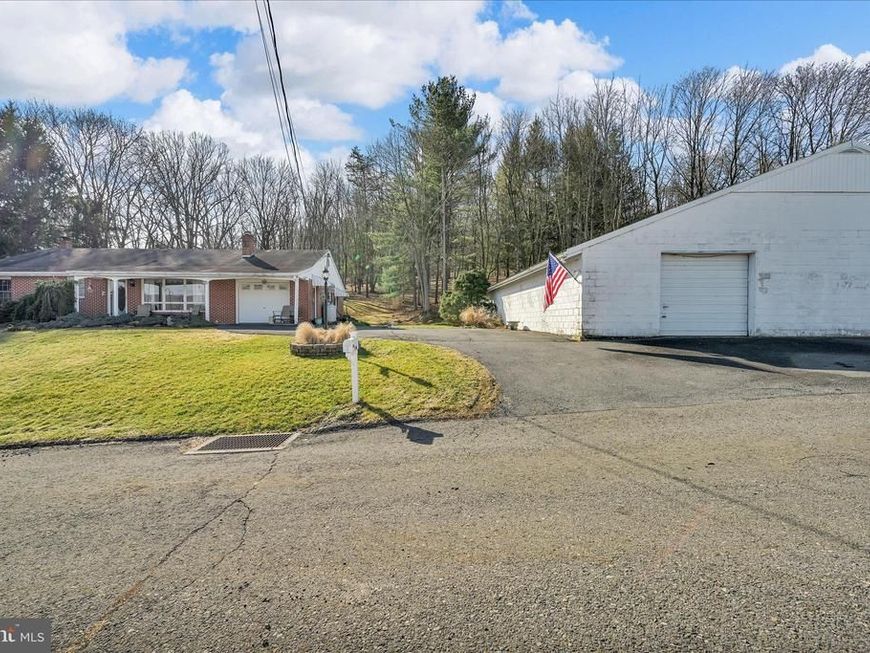 123 W Line Street, Tremont, PA 17981 Main Photo