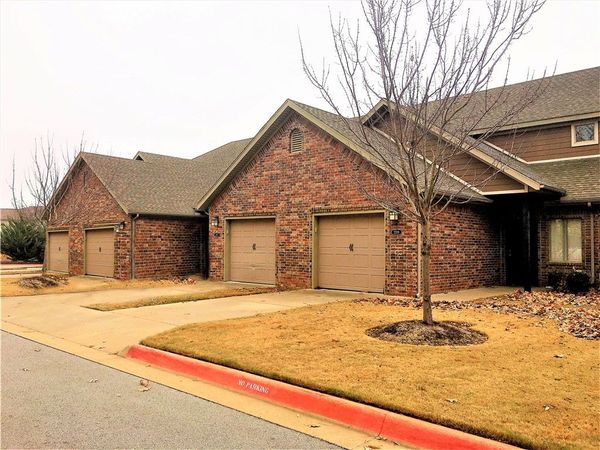 3235 W Montrail Place , Fayetteville, AR 72704