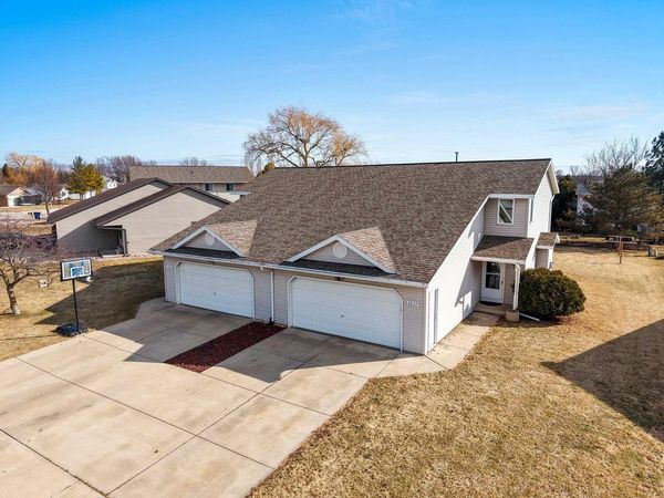 2822 AQUARIUS ROAD, Green Bay, WI 54311