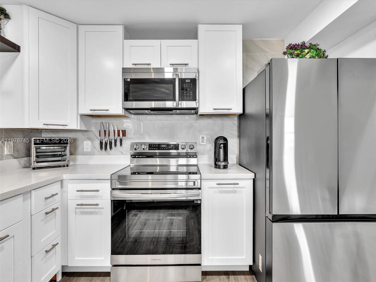 2500 Parkview Dr , Unit 1108, Hallandale Beach, FL 33009 Photo