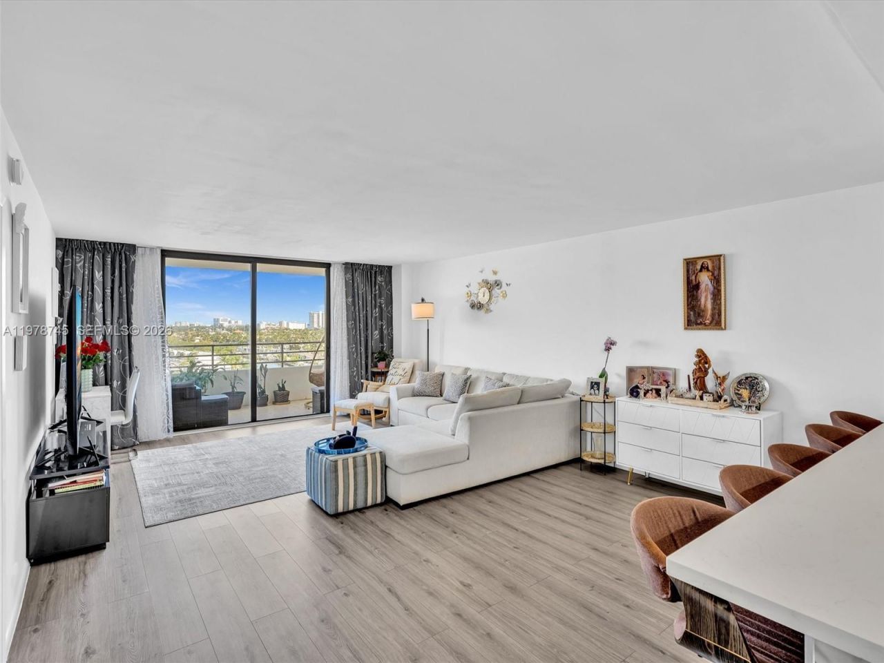 2500 Parkview Dr , Unit 1108, Hallandale Beach, FL 33009 Photo