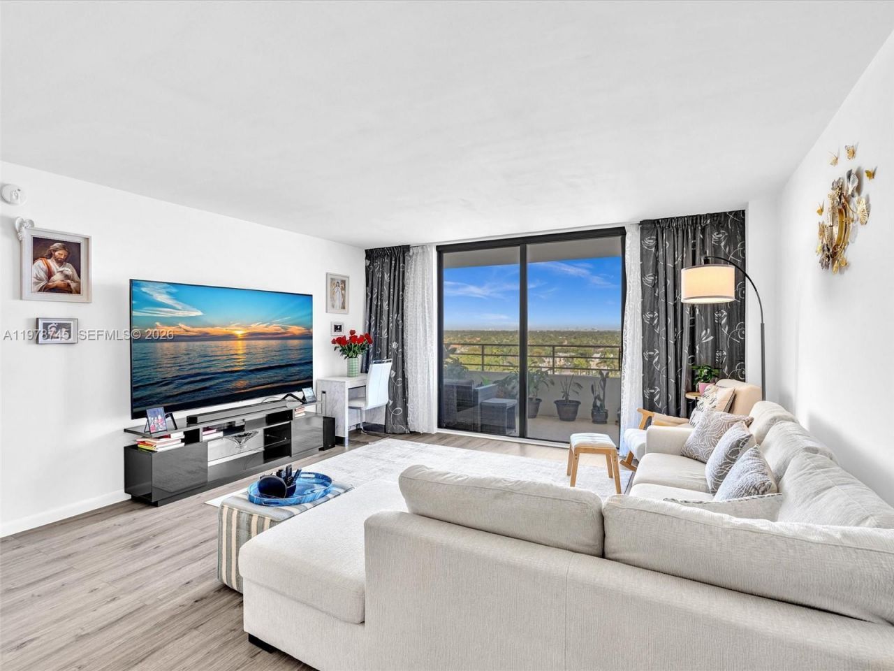 2500 Parkview Dr , Unit 1108, Hallandale Beach, FL 33009 Photo