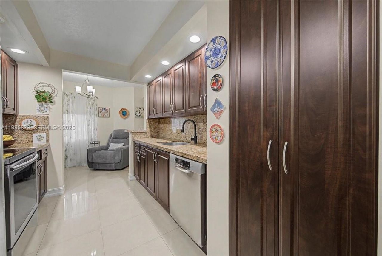 1600 SW 127th Way , Unit 102C, Pembroke Pines, FL 33027 Photo