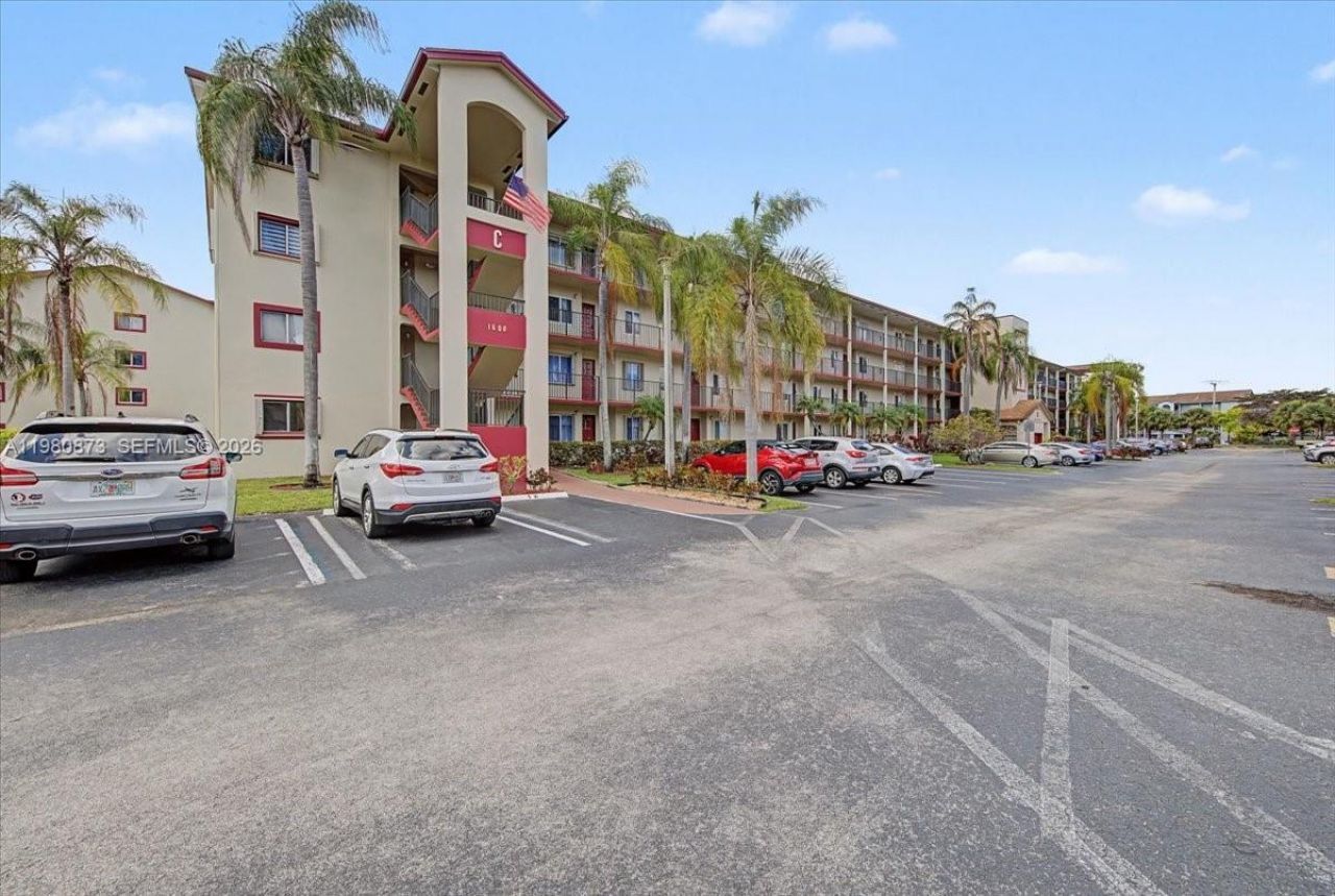 1600 SW 127th Way , Unit 102C, Pembroke Pines, FL 33027 Photo