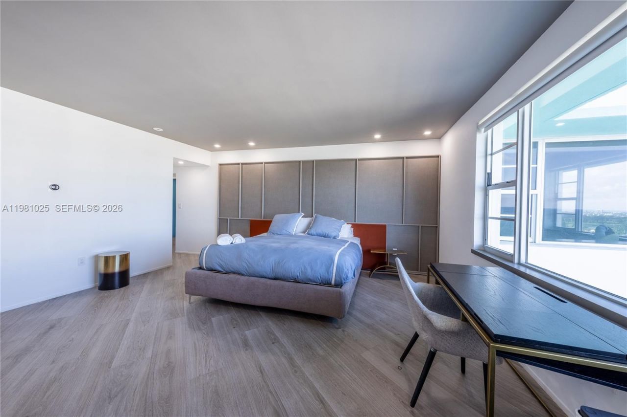 5255 Collins Ave , Unit 12F, Miami Beach, FL 33140 Photo