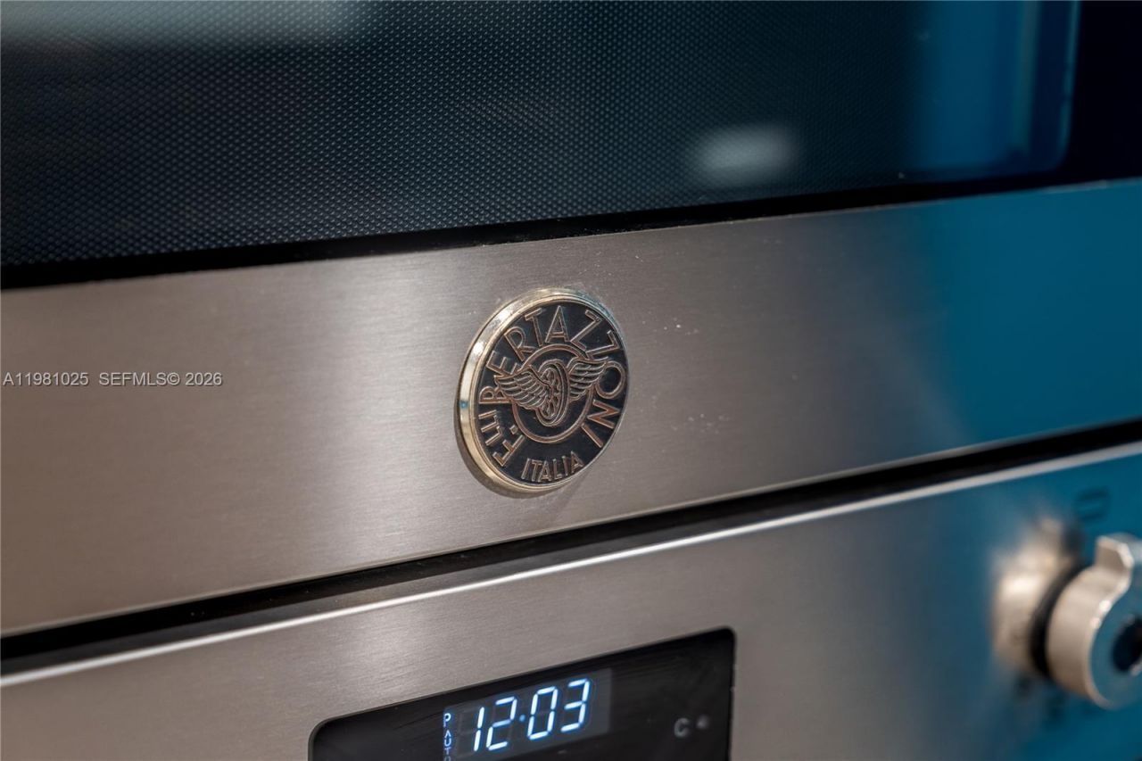 5255 Collins Ave , Unit 12F, Miami Beach, FL 33140 Photo