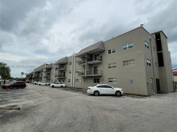 5100 SW 41st St , Unit 301, Pembroke Park, FL 33023