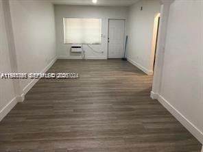 30 S Shore Dr , Unit 6, Miami Beach, FL 33141 Photo