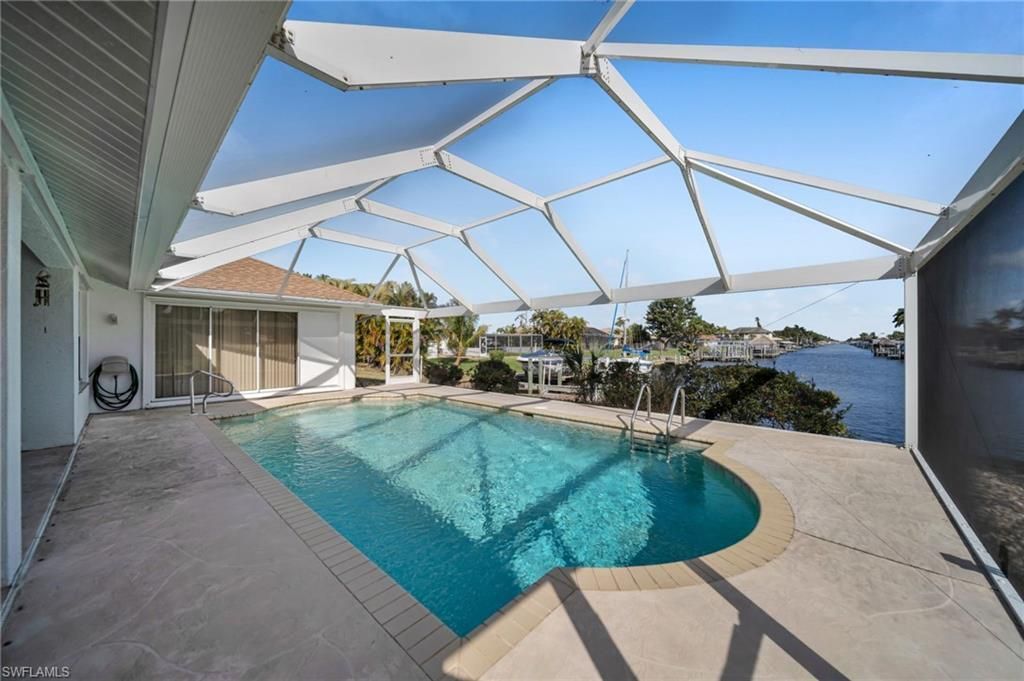 2041 SE 16th St , Cape Coral, FL 33990 Photo