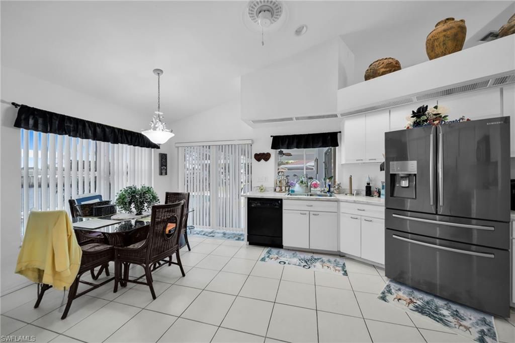 2041 SE 16th St , Cape Coral, FL 33990 Photo