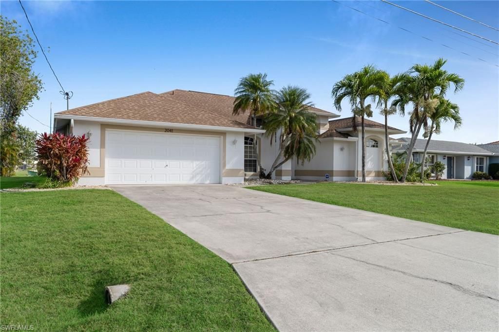 2041 SE 16th St , Cape Coral, FL 33990 Photo
