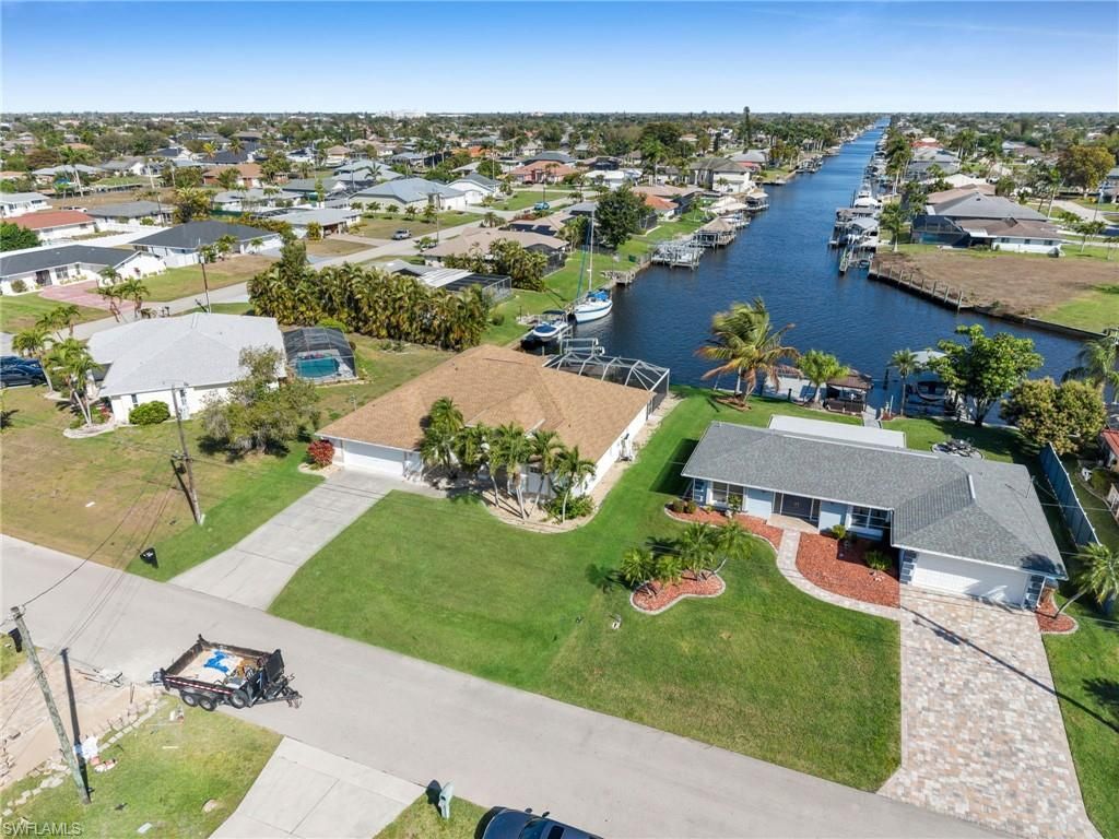 2041 SE 16th St , Cape Coral, FL 33990 Photo