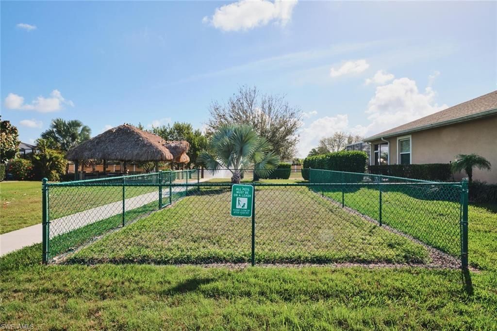 183 Destiny Cir, Cape Coral, FL 33990 Photo