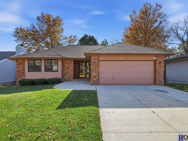 3709 Briarwood Avenue , Lincoln, NE 68516