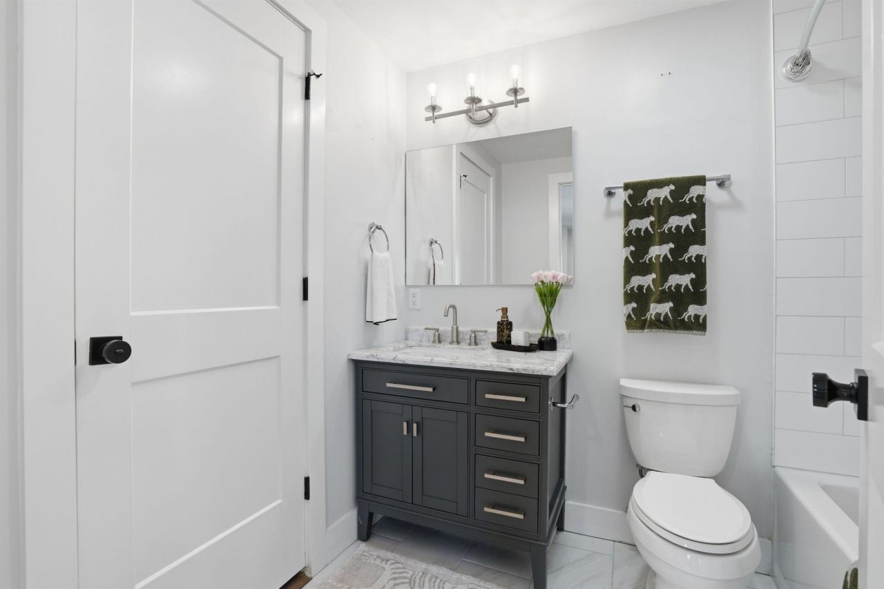 303 Woodland Shores Road Photo 22