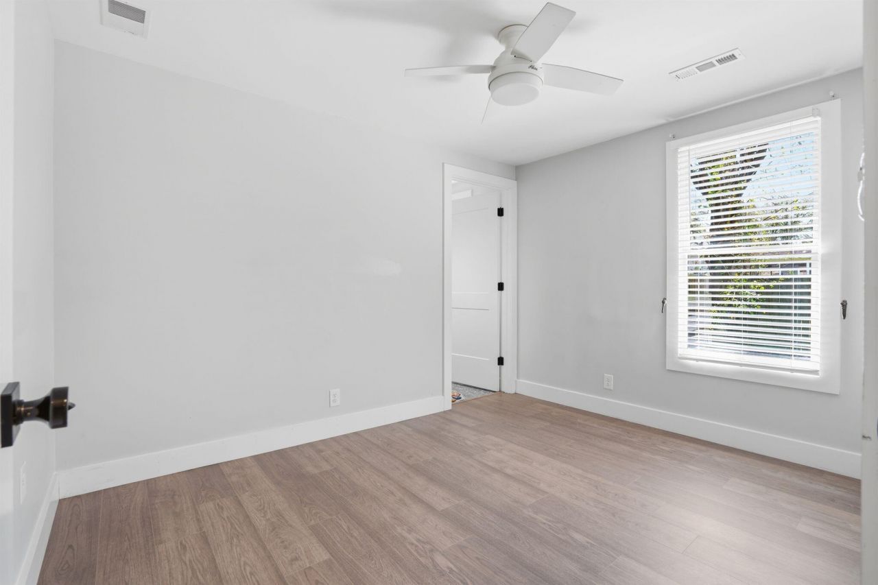 303 Woodland Shores Road Photo 25