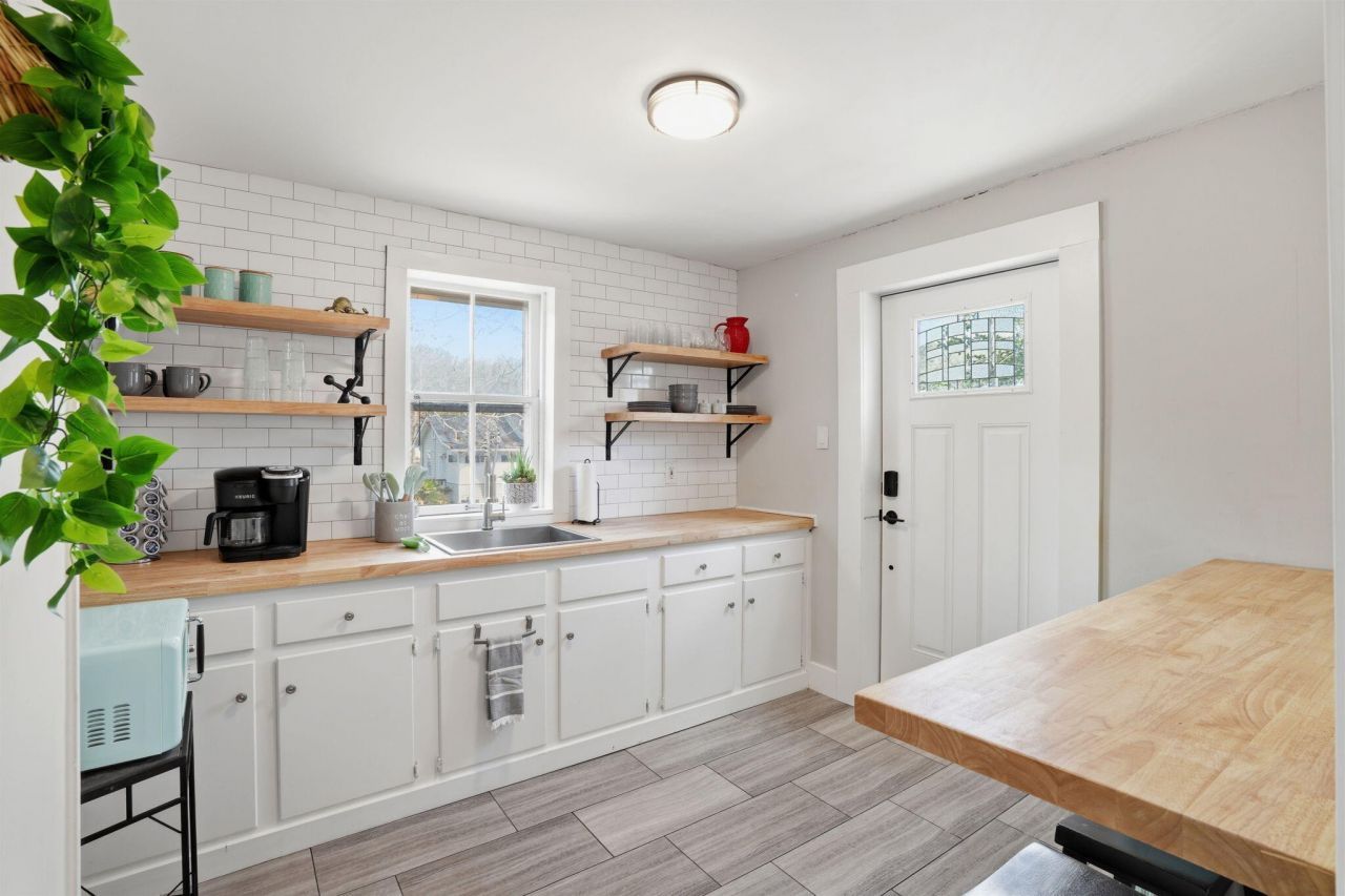 303 Woodland Shores Road Photo 36