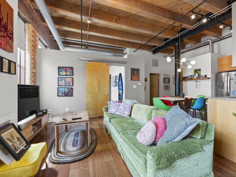 150 E Main Street , Unit 301, Columbus, OH 43215 Photo 2