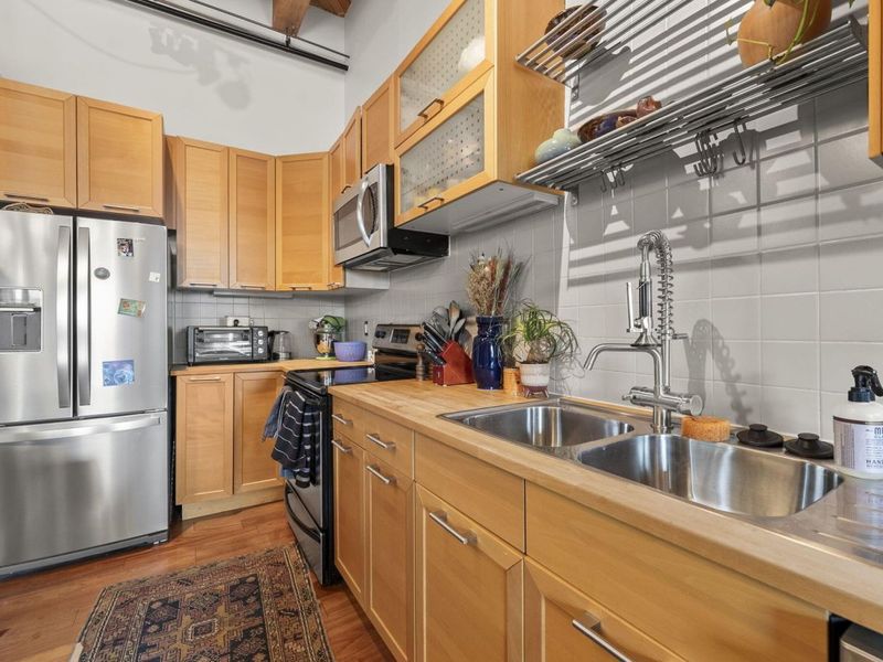 150 E Main Street , Unit 301, Columbus, OH 43215 Photo 5