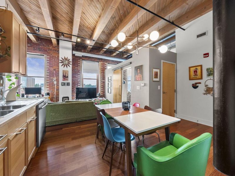 150 E Main Street , Unit 301, Columbus, OH 43215 Photo 9