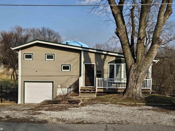 224 Skyline Drive, Ottumwa, IA 52501