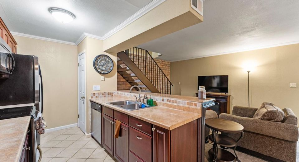 9000 El Cajon Way #2, Unit 2, Sacramento, CA 95826 Photo
