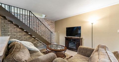 9000 El Cajon Way #2, Unit 2, Sacramento, CA 95826 Photo