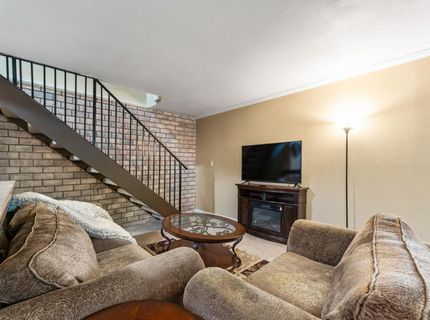 9000 El Cajon Way #2, Unit 2, Sacramento, CA 95826 Photo