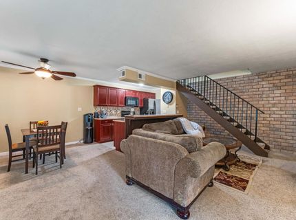 9000 El Cajon Way #2, Unit 2, Sacramento, CA 95826 Photo