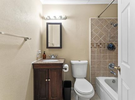 9000 El Cajon Way #2, Unit 2, Sacramento, CA 95826 Photo