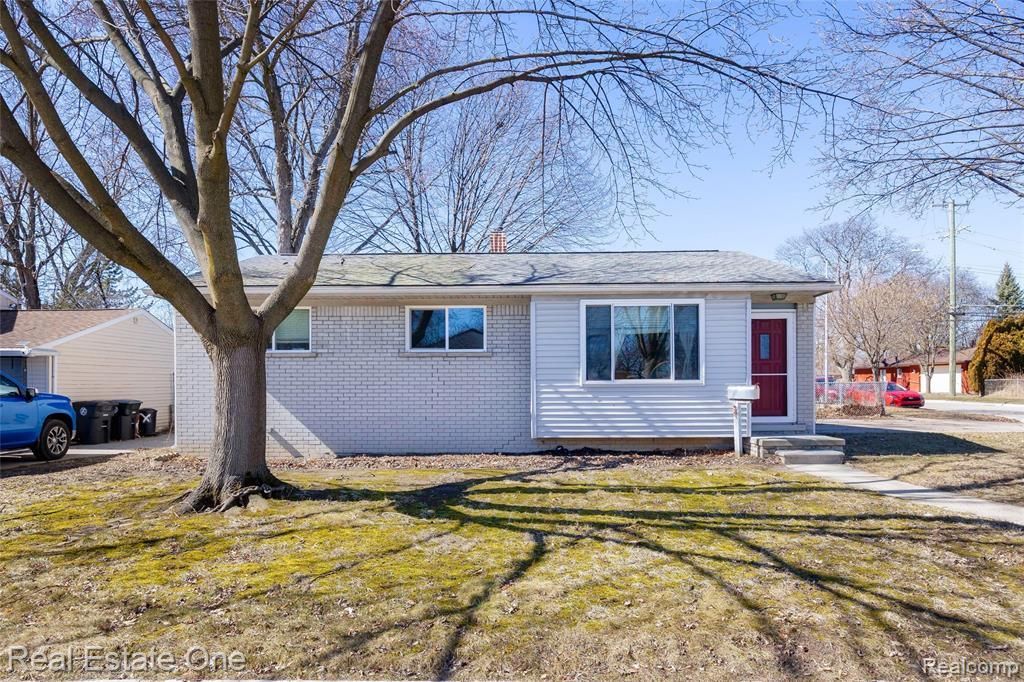 14255 Alexander Street, Livonia, MI 48154 Main Photo