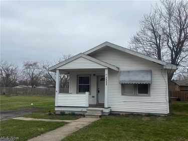 15205 Lincoln Avenue, Cleveland, OH 44128