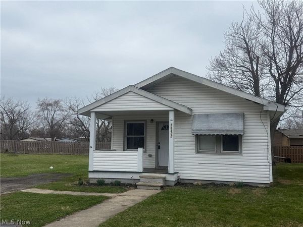 15205 Lincoln Avenue , Cleveland, OH 44128
