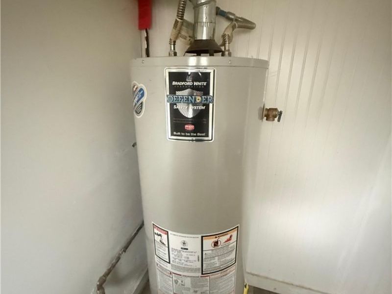 15205 Lincoln Avenue , Cleveland, OH 44128 Photo 24