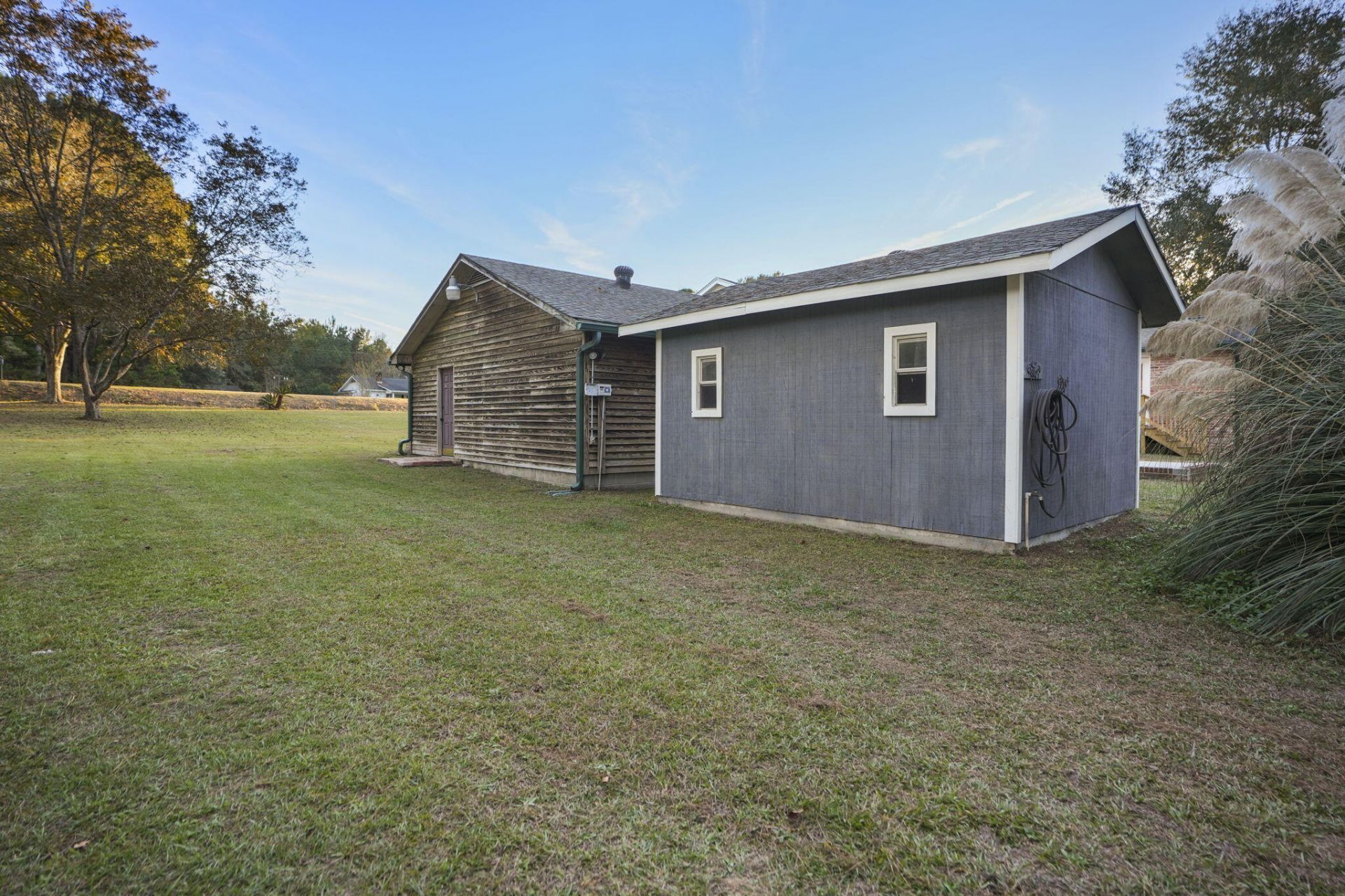 2466 Norway Road Photo 34