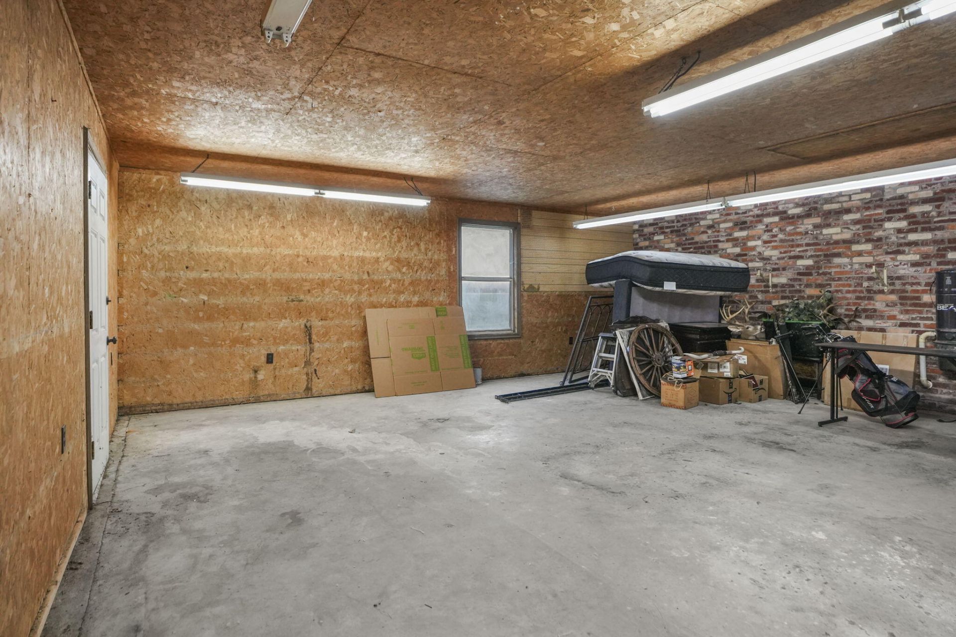 2466 Norway Road Photo 37