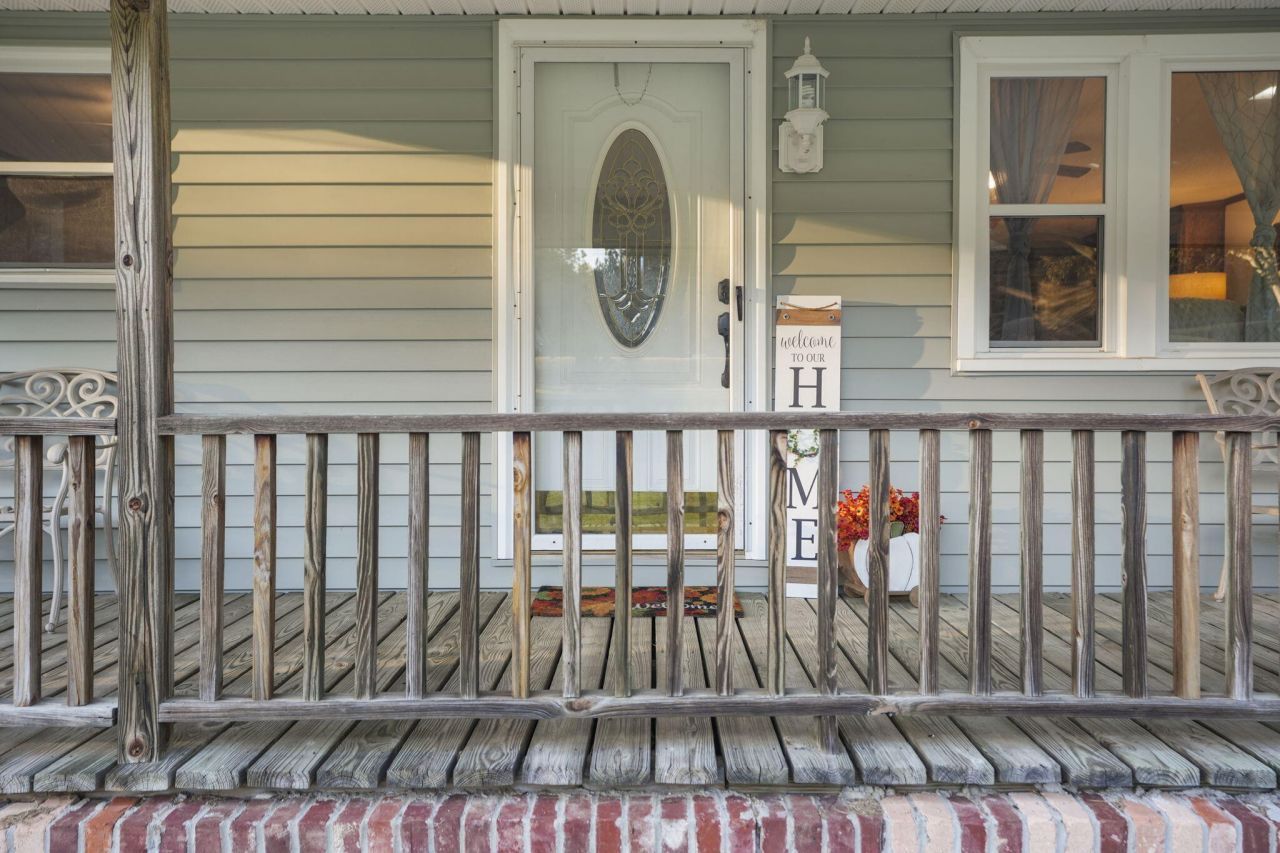 2466 Norway Road Photo 4