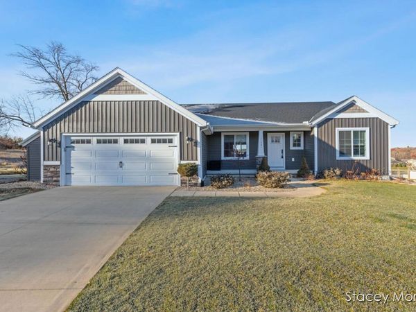 11791 Crystal Ridge Drive NE, Sparta, MI 49345