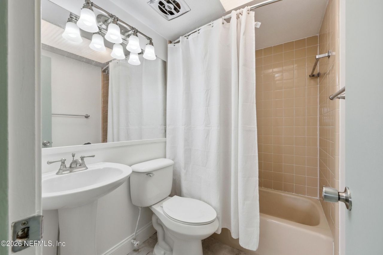 226 River Drive, East Palatka, FL 32131 Photo