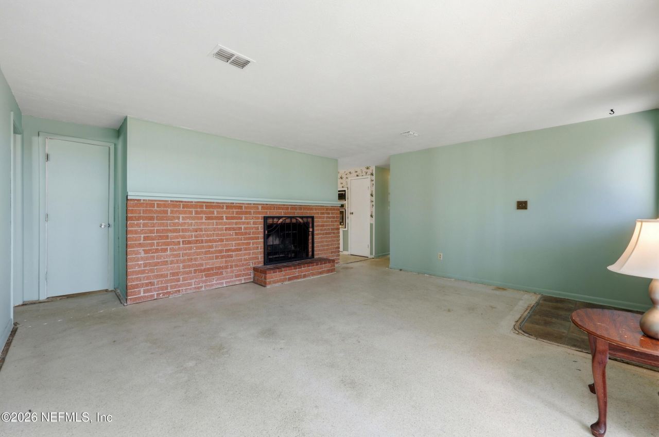 226 River Drive, East Palatka, FL 32131 Photo