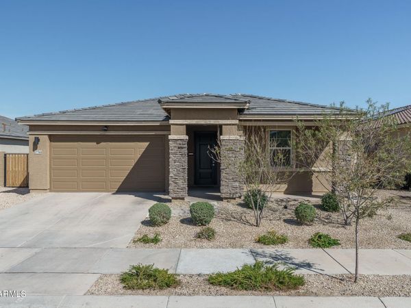 17768 W RAYMOND Street, Goodyear, AZ 85338