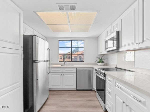 700 E MESQUITE Circle, Unit M229, Tempe, AZ 85288