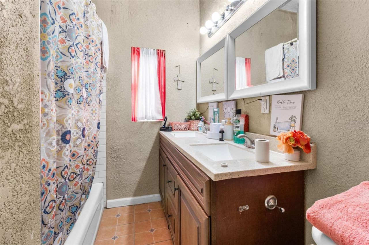 1900 17th Street S, Saint Petersburg, FL 33712 Photo