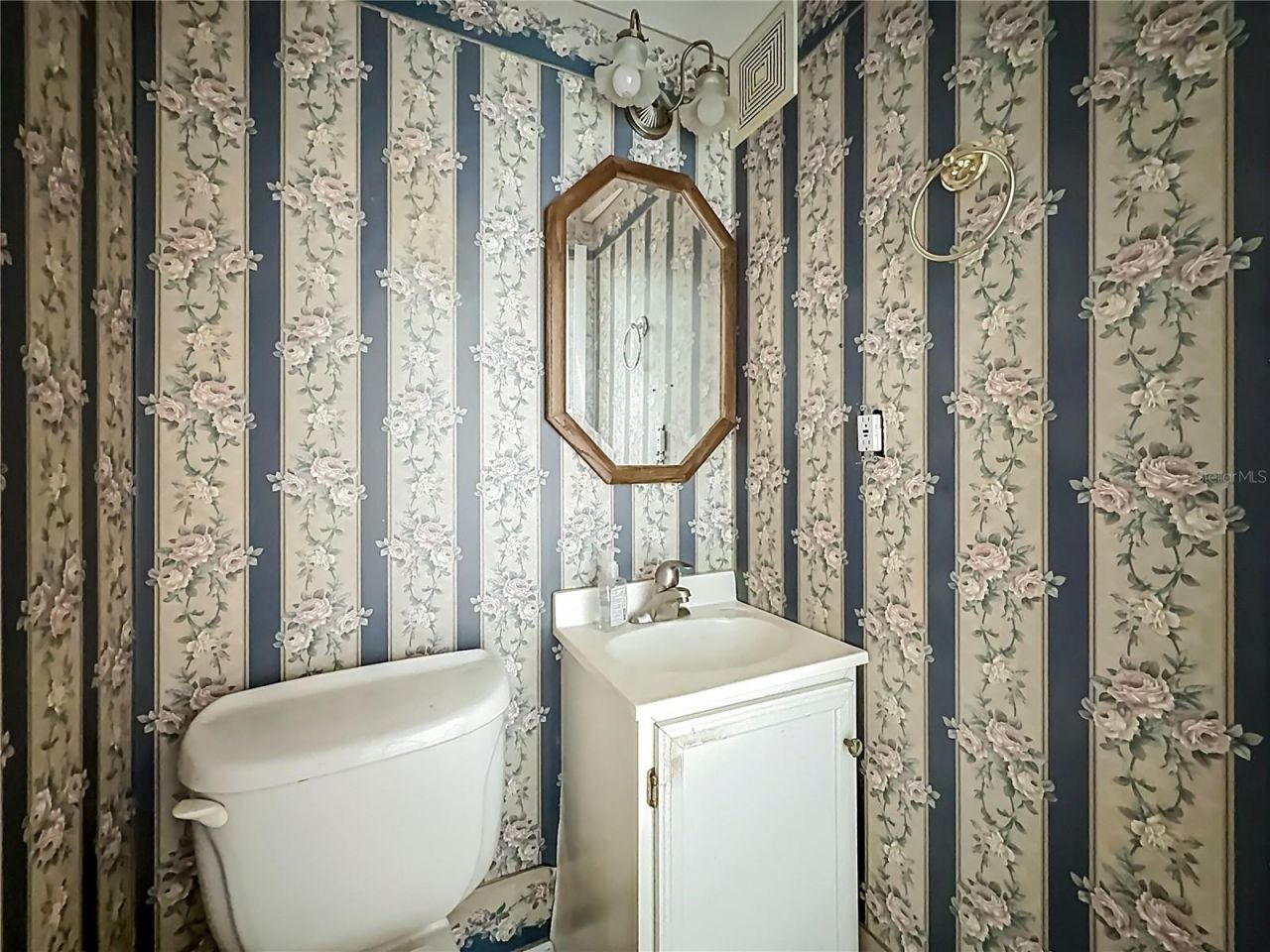 1518 Dawn Heights Drive , Lakeland, FL 33801 Photo