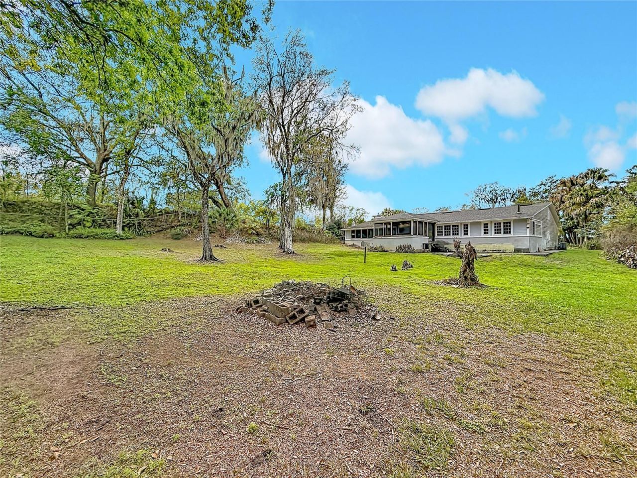 1518 Dawn Heights Drive , Lakeland, FL 33801 Photo