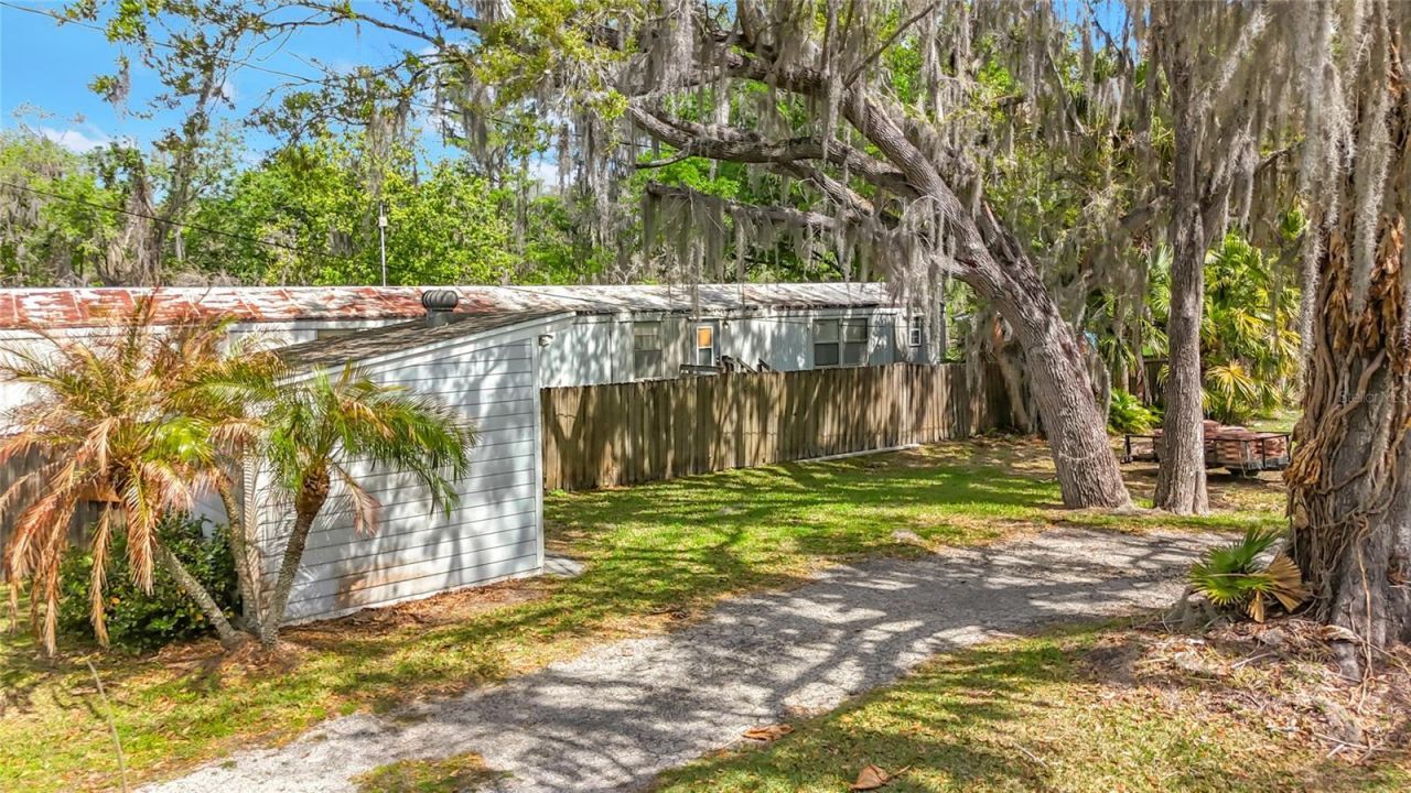 1518 Dawn Heights Drive , Lakeland, FL 33801 Photo