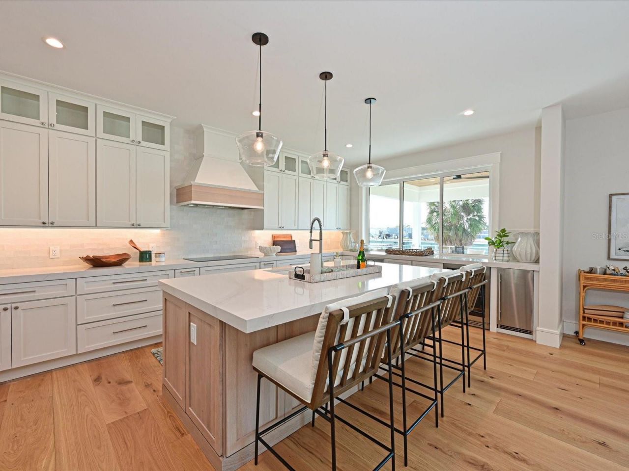 303 55th Street, Holmes Beach, FL 34217 Photo