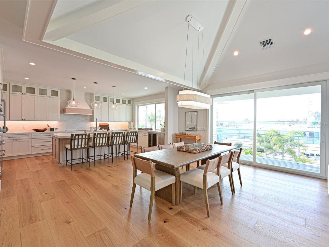 303 55th Street, Holmes Beach, FL 34217 Photo